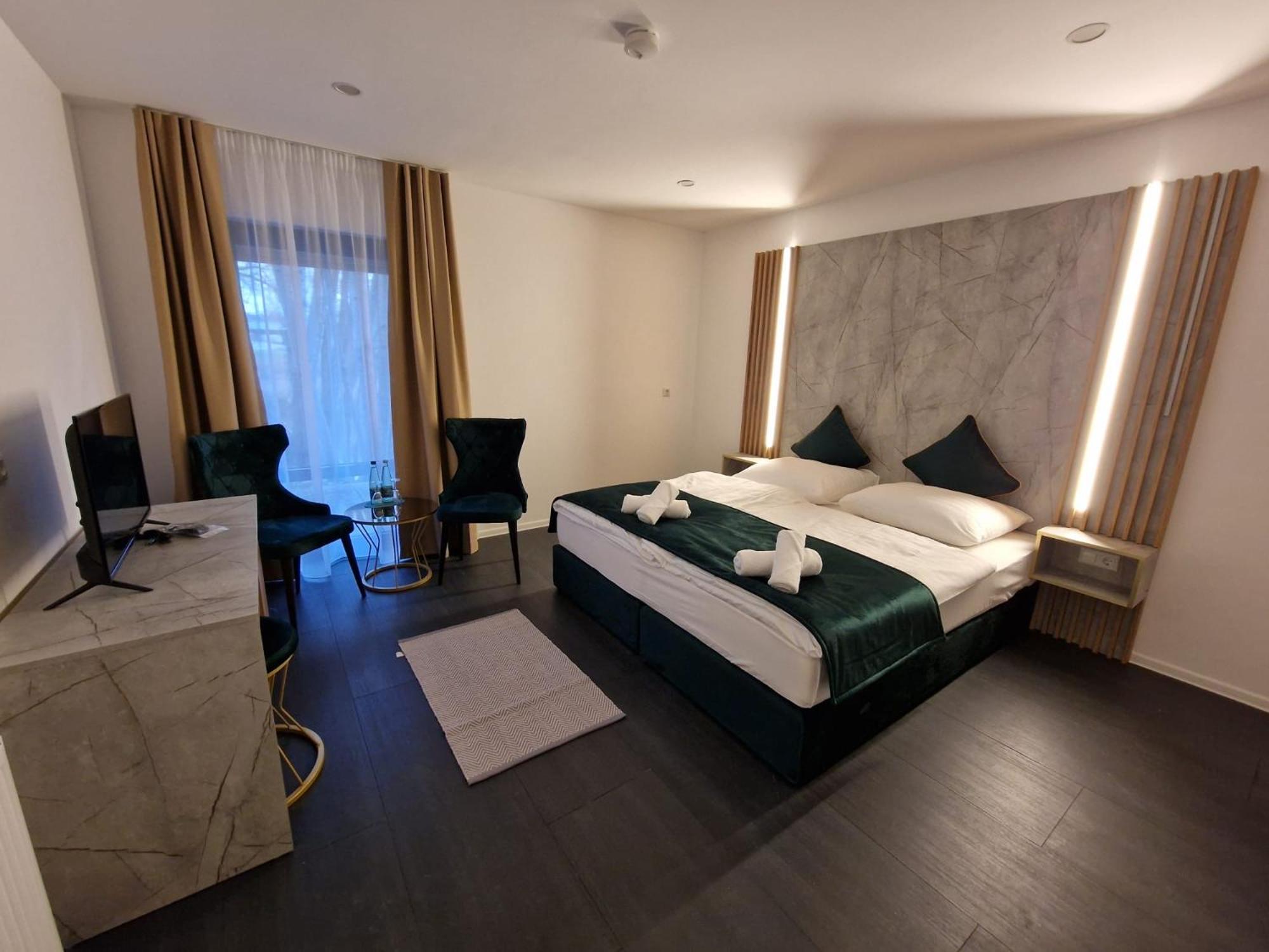 Lilium Resort Hotel & Restaurant Bad Rodach Buitenkant foto